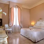 Canaletto 3* ונציה