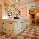Canaletto מלון