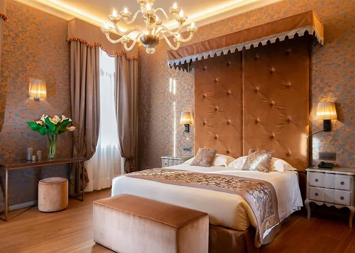 Canaletto Hotel