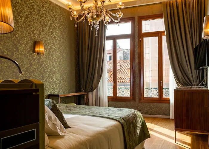Canaletto 3*