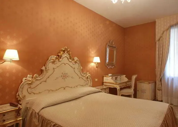 Hotel Canaletto 3*