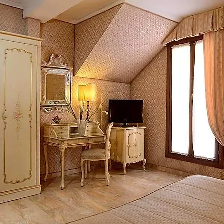 Canaletto 3*