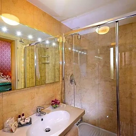 Canaletto Hotel