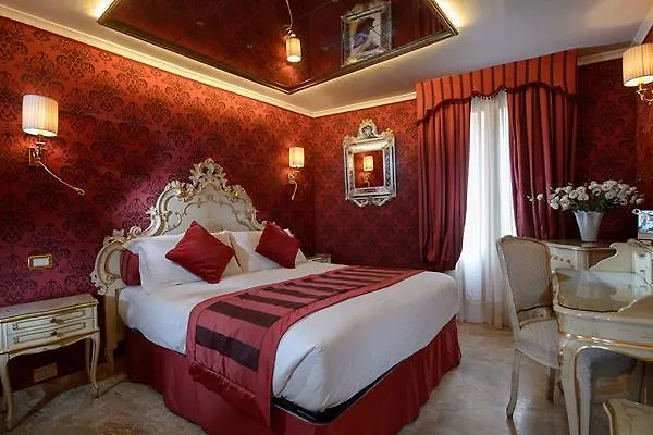 Canaletto Hotell 3*
