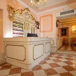 Отель Canaletto