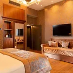 Отель Canaletto 3*