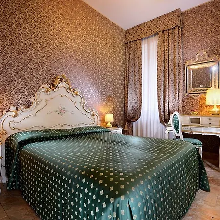 Canaletto 3*