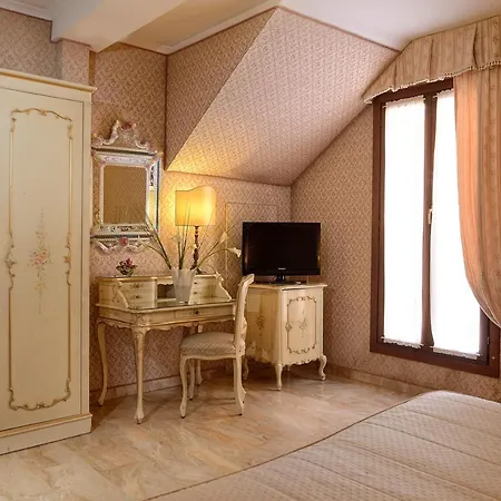 Canaletto 3*