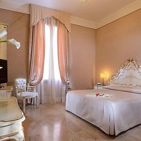 Canaletto 3* Veneza