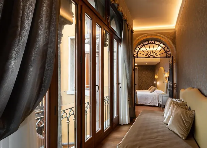 Canaletto Hotel
